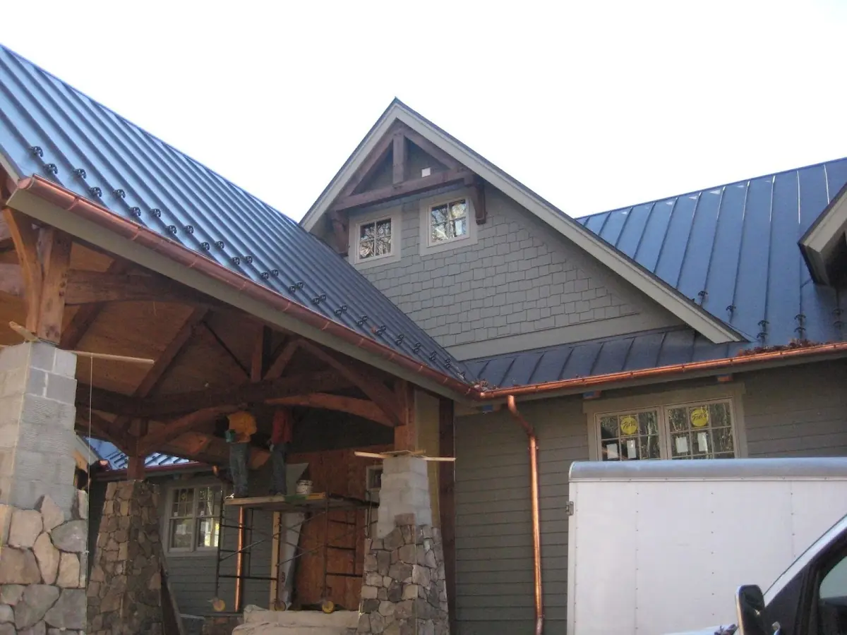 Craftsman Roofing team delivering quality roofing work in Country Club